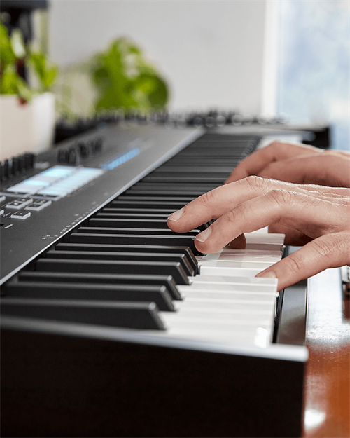 Novation Launchkey-Mk3 midi keyboard