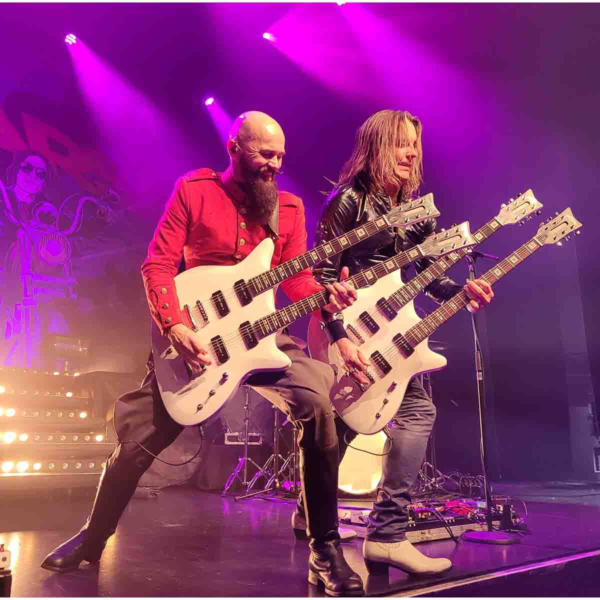 Santana Double Trouble Electric Guitars-signatur