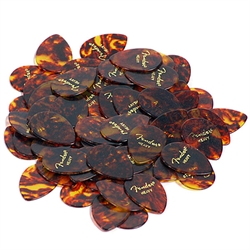 Fender 358 Shape Pick - THIN. 72 stk. Celloid plekter skildpaddeskjold.